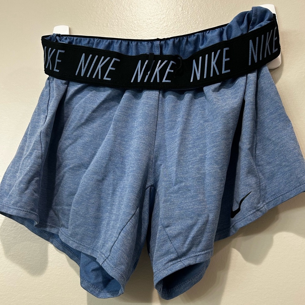 Nike - Dri Fit Shorts - S View 4